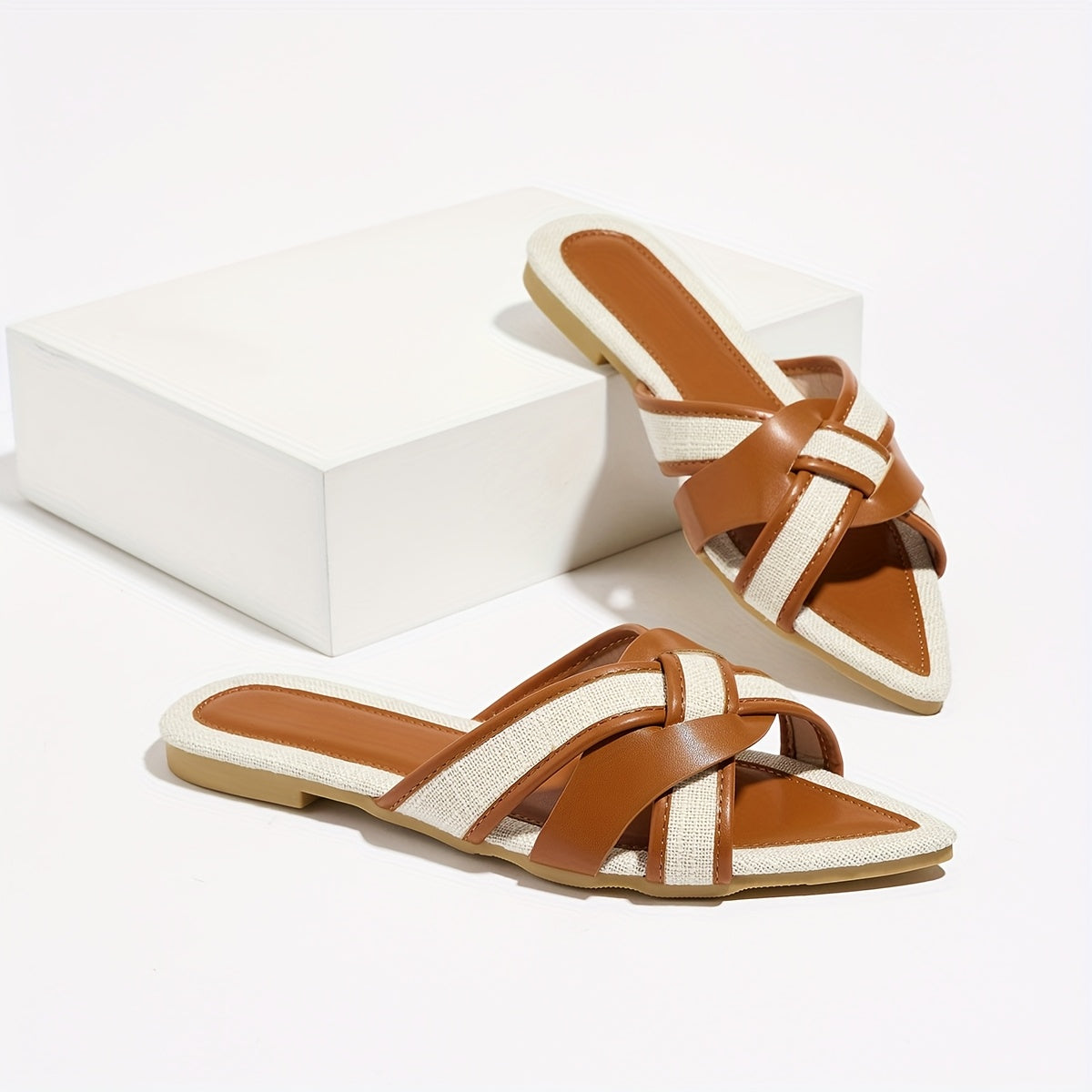 Women's Pure Cross-Strap Casual Flat Sandals with Stitched Edge Design